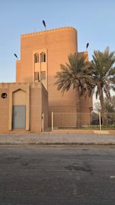 Το κτήριο όπου στεγάζεται  το ξενοδοχείο με κάψουλες