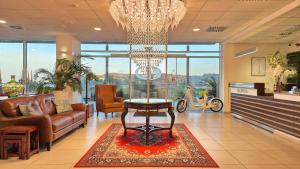 Ruang duduk di Hotel Lavender - Oleander Resort