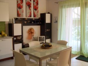 Dapur atau dapur kecil di Villa Gabriella +24 gambar
