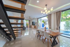 Χώρος καθιστικού στο V149 La bella villa Brand New Fully Luxury