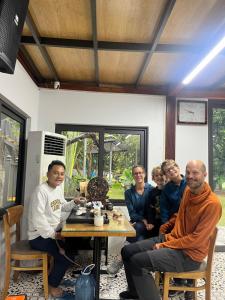 Afbeelding uit fotogalerij van Lake House in Ha Giang