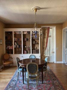 Et opholdsområde på Villa Belle Époque - 18 couchages FEURS 42 + 17 billeder