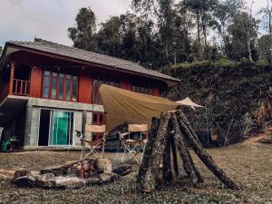 Afbeelding uit fotogalerij van MAE-TON LUANG Camping in Ban Pang Haen