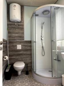 Ένα μπάνιο στο Gemütliches Apartment in nähe der Messe
