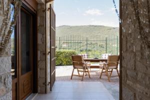 Gallery image of Sunstone Villa Mountainview in Gournes +15 photos