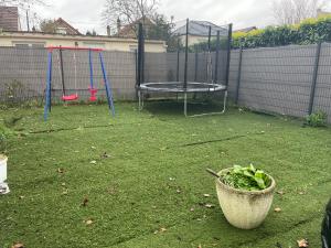 En have udenfor Maison moderne proche CDG