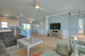 TV a/nebo společenská místnost v ubytování The Hawks' Nest