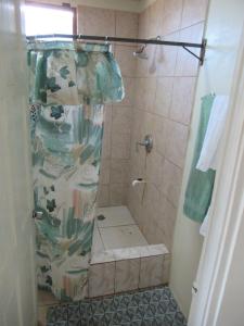 Et badeværelse på Cozy two bedroom Villa