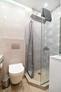Ένα μπάνιο στο Efanton 1 +20 φωτογραφίες