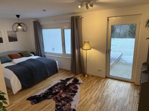Llit o llits en una habitació de Bergzauber am Semmering