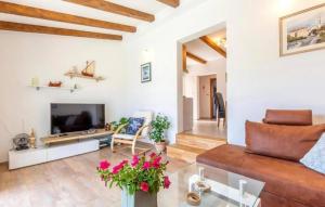 Posezení v ubytování Nice Home In Dracevica With Wifi