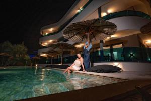 Bazén v ubytování Marina-Bay-Resort nebo v jeho okolí
