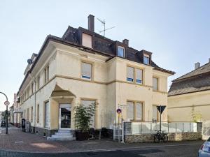 a large building on a city street at Leimen51 WG8 in Leimen