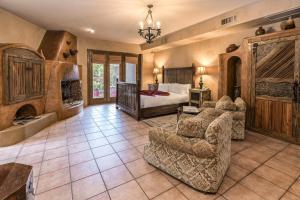 Posezení v ubytování Adobe Grand Villas