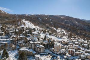 Výhľad na hory alebo výhľad na hory priamo z apartmánu