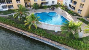 Hồ bơi trong/gần APARTAMENTO Lujo Lecheria 2 HAB 2 BAÑOS 7 PERSONAS-Planta Electrica
