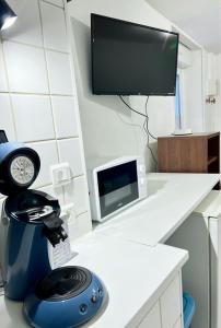 Η κουζίνα ή μικρή κουζίνα στο Ocean 300m Gare Centre ville Wifi Parking gratuit +12 φωτογραφίες