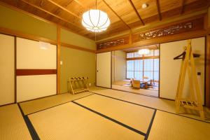 Fotografie z fotogalerie ubytování 岡山楽禅庵 Raku-Zen-An 岡山門田文化町の隠れ高級旅館 静寂と四季の彩りに包まれる優雅な滞在 無料駐車場有り supported by COCOSTAY v destinaci Okajama