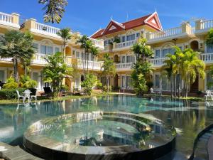 Bazén v ubytování Sokchea Kampot Hotel nebo v jeho okolí