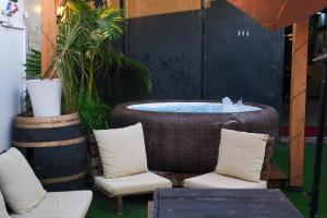 Fotografie z fotogalerie ubytování צימר פלטינום - צימר עם בריכה וג'קוזי פרטיים בערד v destinaci Arad