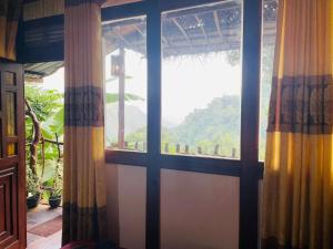 Nespecifikovaný výhled na hory nebo výhled na hory při pohledu z bed and breakfast