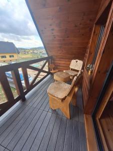 Svalir eða verönd á Chalet Hill Zabljak