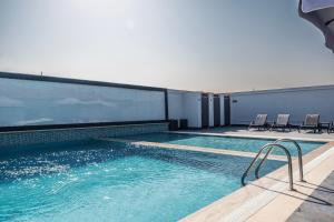 The swimming pool at or close to MQ Hotel