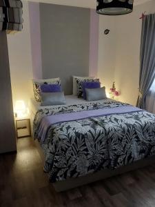 Ένα ή περισσότερα κρεβάτια σε δωμάτιο στο Apartmány Freesia