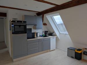 Kuchyň nebo kuchyňský kout v ubytování Ferienwohnung im sanierten Denkmal max 5 Personen FeWo2