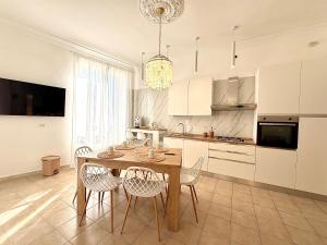 Kuchyňa alebo kuchynka v ubytovaní Galasso Apartments