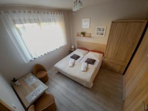 Posteľ alebo postele v izbe v ubytovaní Willa RAJBI