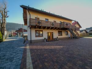 Budova, v ktorej sa apartmán nachádza