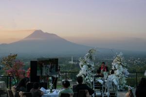 Pemandangan gunung umum atau pemandangan gunung yang diambil dari resort