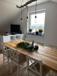 TV a/nebo společenská místnost v ubytování Ferienwohnung Kilz II in Gensingen