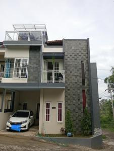 Το κτήριο όπου στεγάζεται  η βίλα