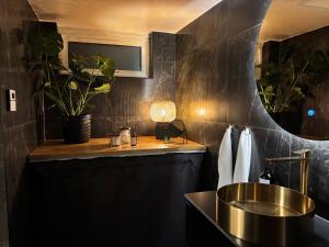 Fotografie z fotogalerie ubytování Studio 54, central lägenhet i toppskick v destinaci Mölndal