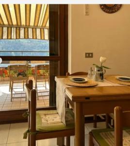 Gallery image of ISA 'S HOUSE , a TERRACE IN TACENO in Taceno
