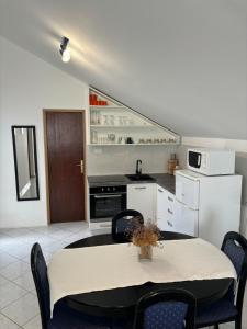 Gallery image of Apartment Vujic in Vir +8 photos