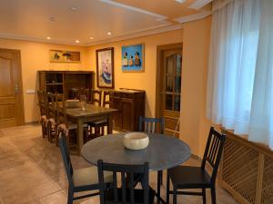 Posezení v ubytování Casa Rural Zapalegui Landetxea + 8 fotografií