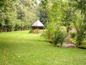 Galeriebild der Unterkunft Chalet Tulasi, douceur et sérénité à Eysus in Eysus + 8 Fotos