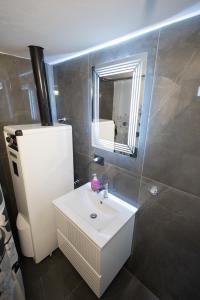 Ένα μπάνιο στο The yard