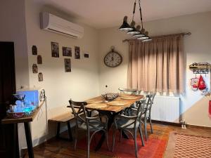 Posezení v ubytování Ιξός Home