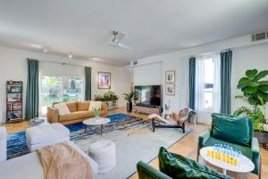 Et opholdsområde på An Urban Oasis Retreat in DC