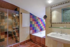 Koupelna v ubytování AC Hotel Ciudad de Toledo by Marriott