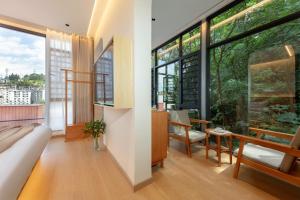 Balkon oz. terasa v nastanitvi Phoenix Ancient City Courtyard Hotel凤凰古城庭院酒店