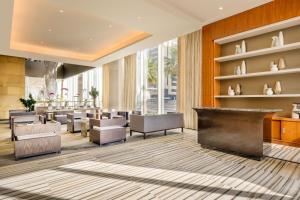 Posezení v ubytování Marriott Hotel Downtown Abu Dhabi