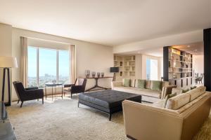 Posezení v ubytování Marriott Hotel Downtown Abu Dhabi