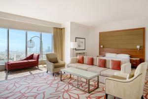 Posezení v ubytování Marriott Hotel Downtown Abu Dhabi