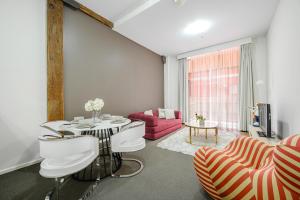 Χώρος καθιστικού στο Sydney CBD 1Br 4ppl with Pool Spa Gym Fireworks