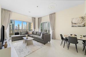Posezení v ubytování Boulevard Central 2 by Luxstay Holiday Homes